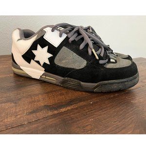 Vintage? DC Shoes Command Skater / Skateboard  Men's shoes size 13